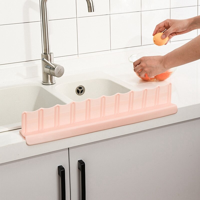 3PCS Kitchen Sink Water Baffle Suction Cup Pool Splash Proof Water Baffle TPR Water Retaining Strip Kitchen Gadgets